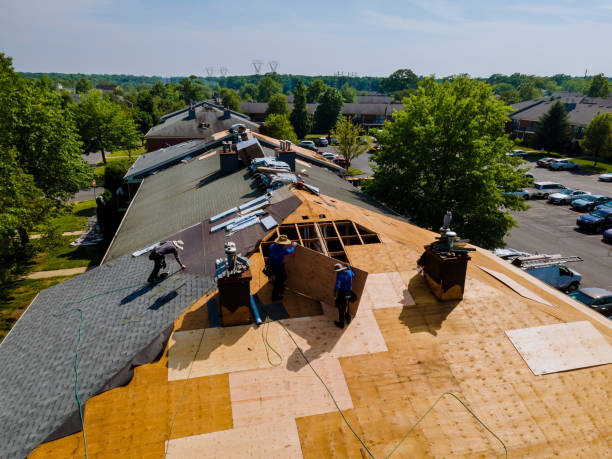 24/7 Emergency Flat Roof Repair experts in Redding Center, CT